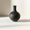 Vase décoratif noir - Intemporel - HarmonieDeco